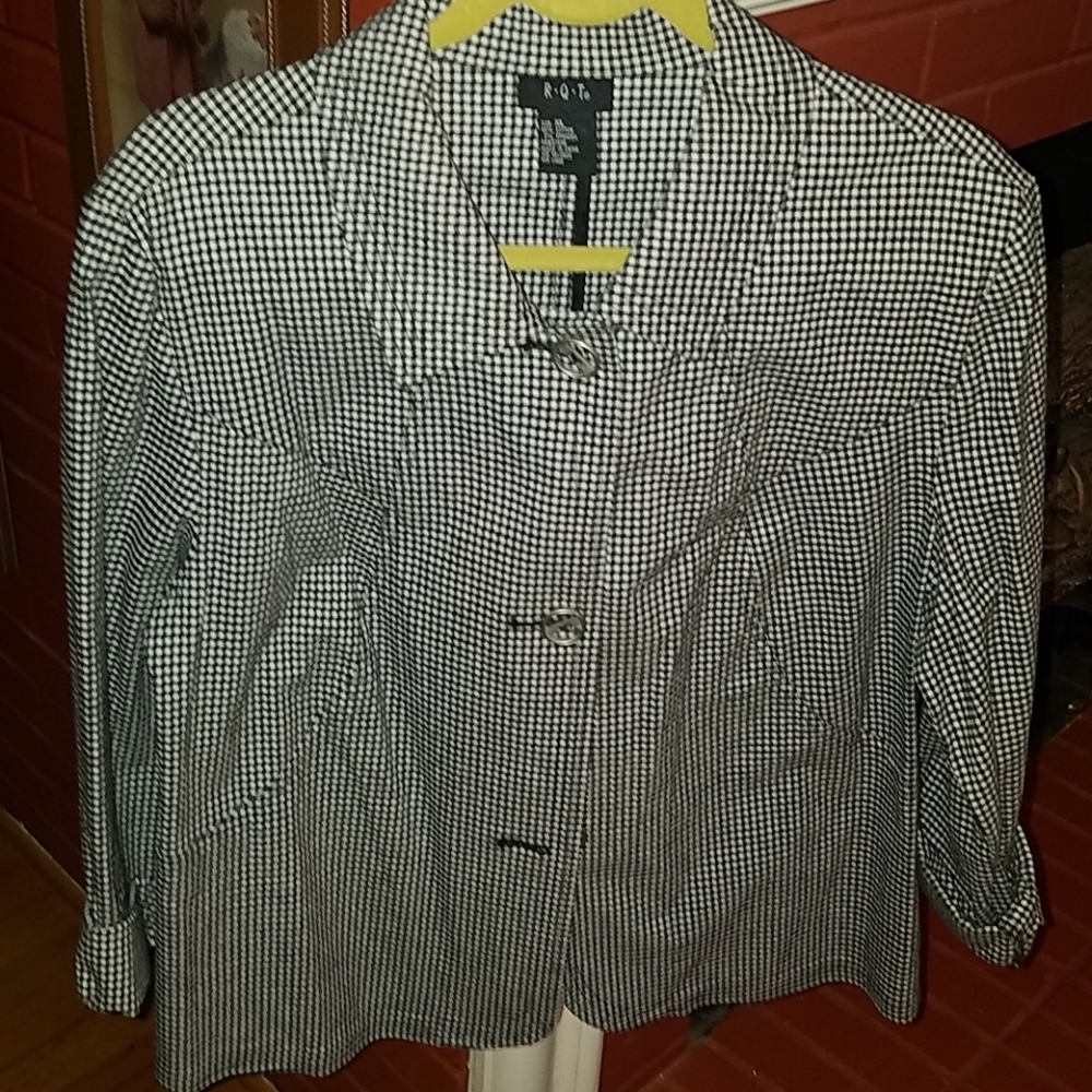 R. Q. T. Black and White XL Jacket
